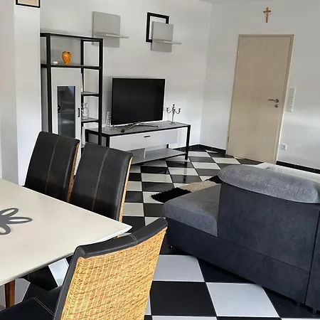 Willkommen Bei Iva Apartament *